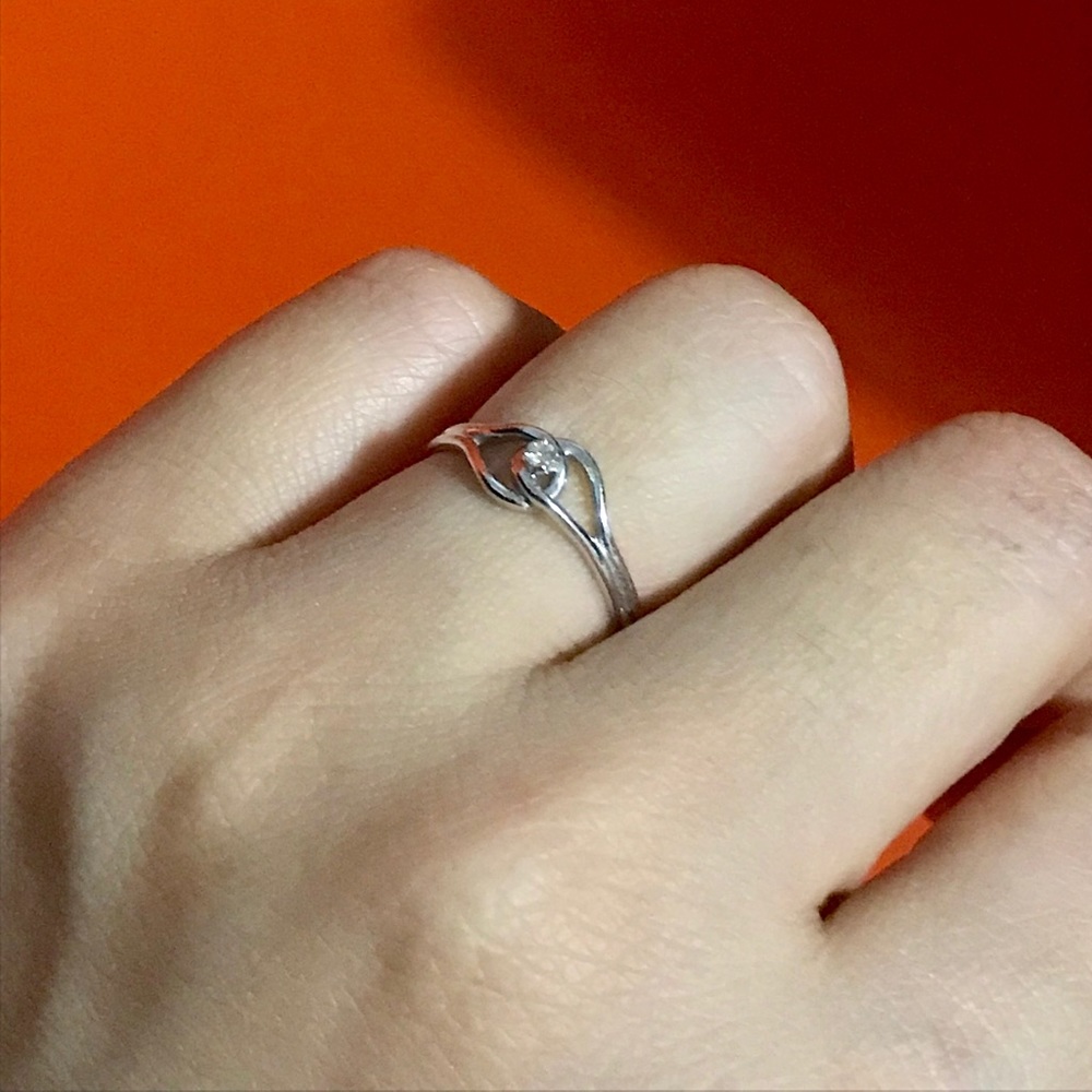 14K gold diamond ring